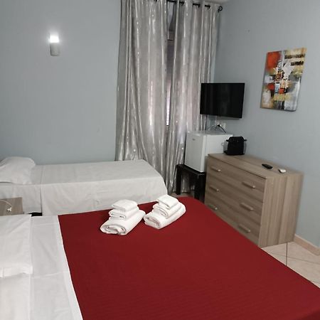 Affitti Only Sleep Bagno Privato Apartment Parma Luaran gambar